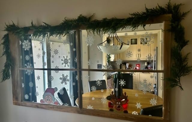 300 PCS 8 Sheet Christmas Window Cling Stickers