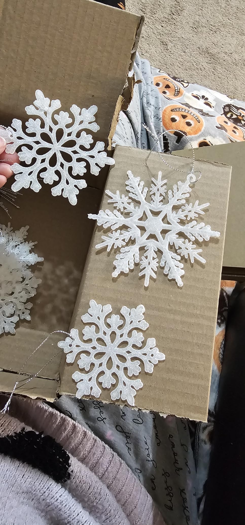 24PCS Snowflake Ornaments